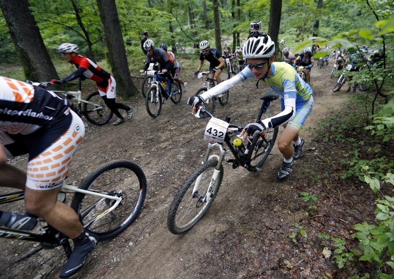 Peste 200 de concurenţi vor participa la Guşteriţa Mountain Bike