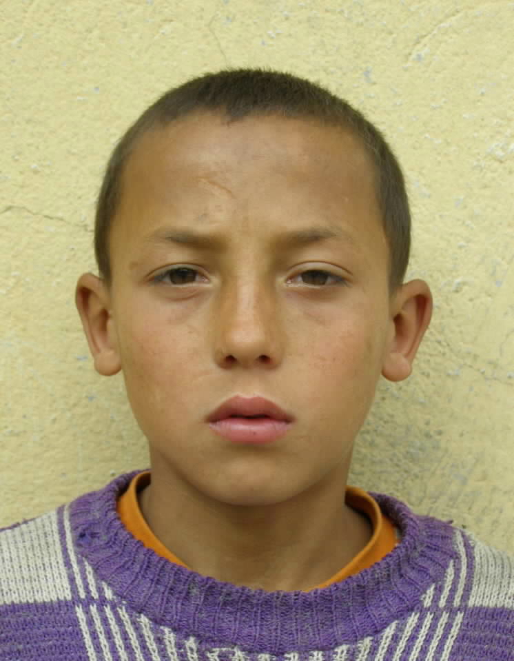 Un copil de 13 ani e dat dispărut, acesta obișnuia să plece de acasă și să cerșească