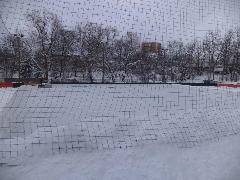 FOTO: Patinoarul a fost deschis în vechea locație, fiind funcțional până la sfârșitul lunii februarie