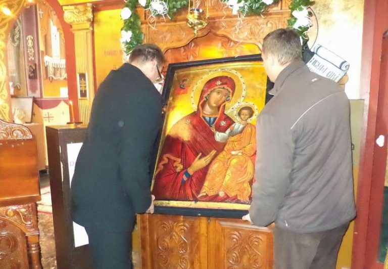 Icoana Maicii Domnului Îndrumătoarea, adusă la biserica de pe strada Dealului
