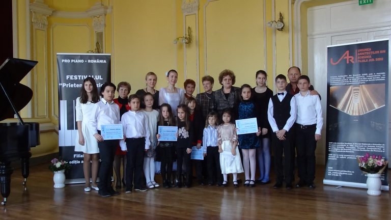 Festivalul  ’’Prietenii Muzicii/Pro Piano – România’’