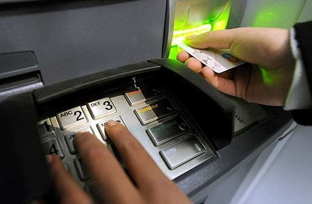 Aproximativ 3.000 de sibieni vor primi indemnizația de șomaj pe card