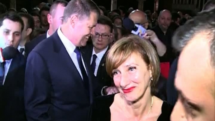 Carmen Iohannis, alături de președinte, la vizita din Franța: „Mai emoționați ca aici nu putem fi nicăieri”