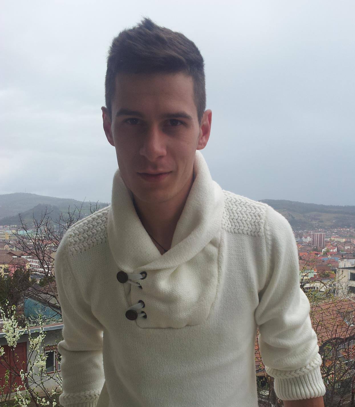 Un tânăr din Mediaș are nevoie de o șansă la viață
