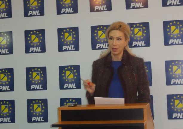 Raluca Turcan: „Guvernul Ponta discriminează peste 60.000 de copii”