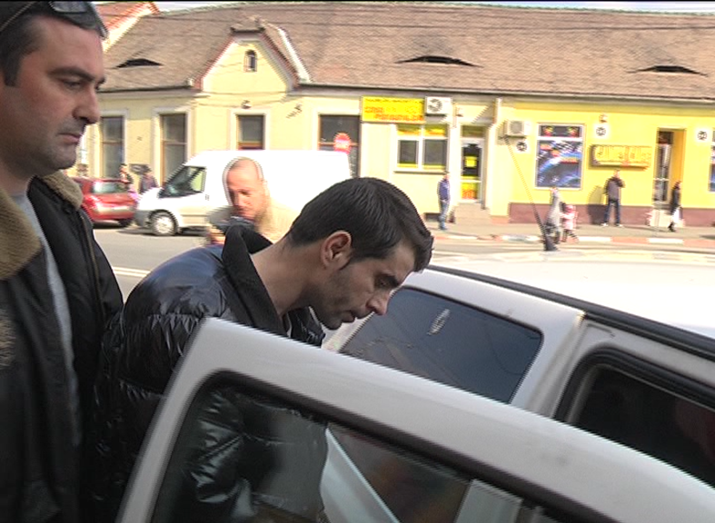Criminalul din Mediaș a fost dus la audieri iar apoi în arest