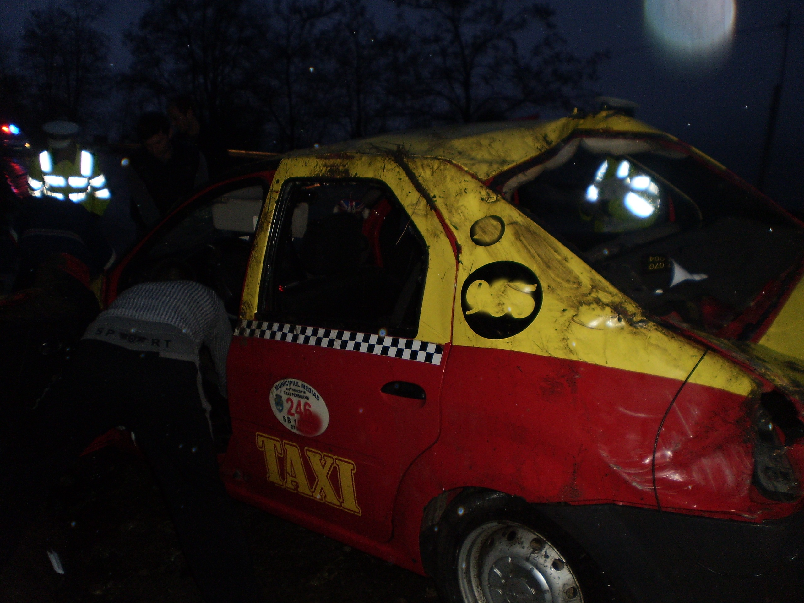 Accident taxi Medias 4