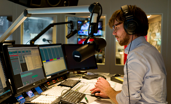 Prima țară din lume care va renunța la radiourile FM, începând din 2017