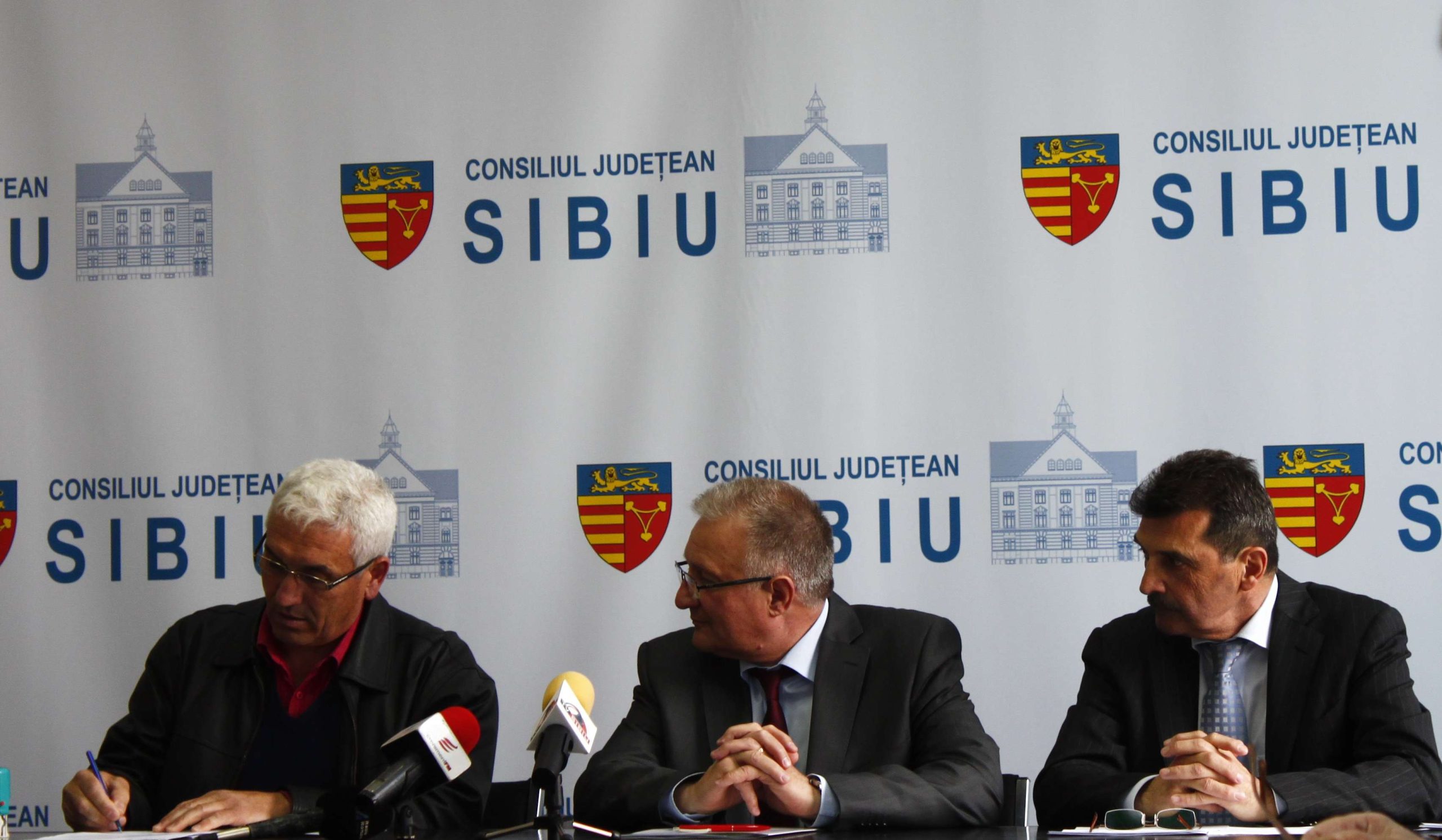 Numai un sfert din comunele sibiene își continuă investițiile locale cu bani de la guvern