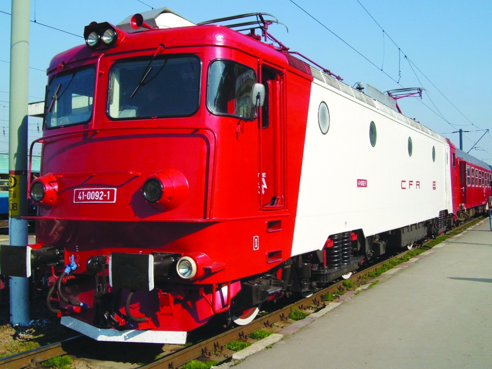 UPDATE: Bărbatul lovit de tren la Mediaș a murit