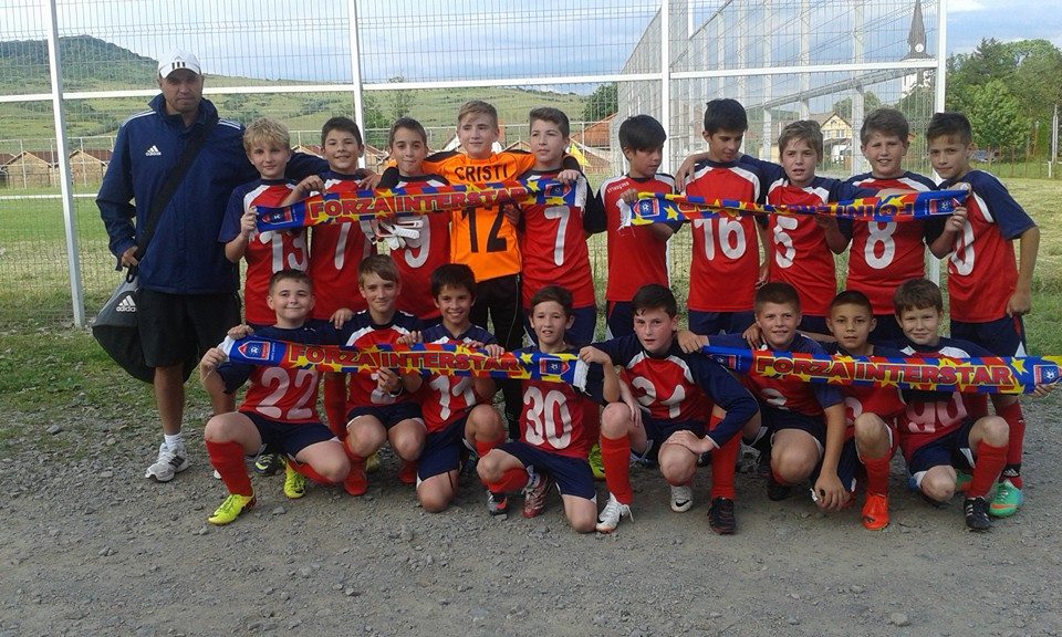 Fotbaliştii de la Interstar au devenit campioni la Juniori D şi E