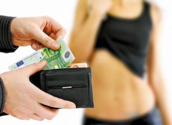 Minore sechestrate la o stână din județul Sibiu și obligate să se prostitueze