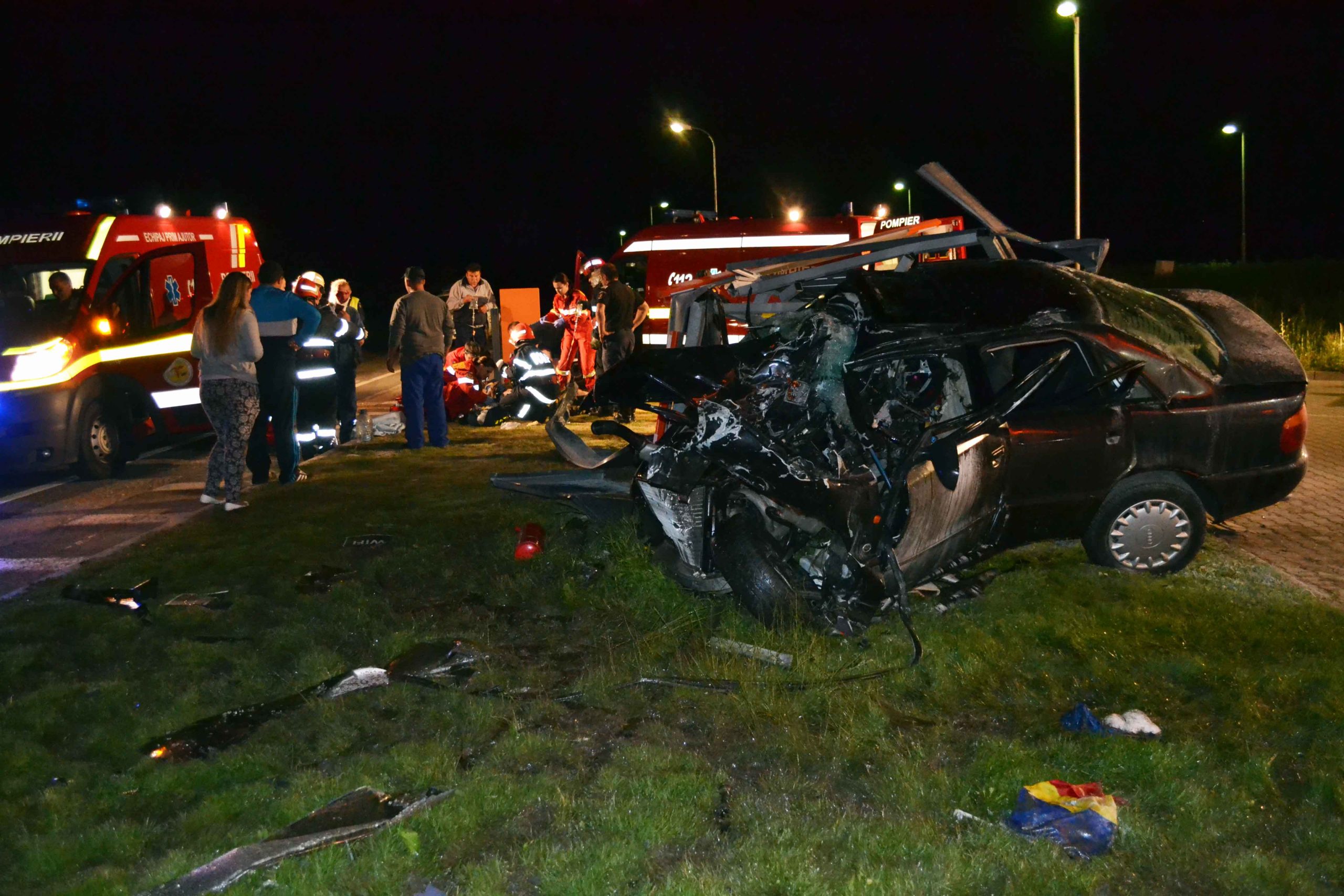 Accident grav la Miercurea Sibiului, un șofer băut a intrat într-un panou publicitar