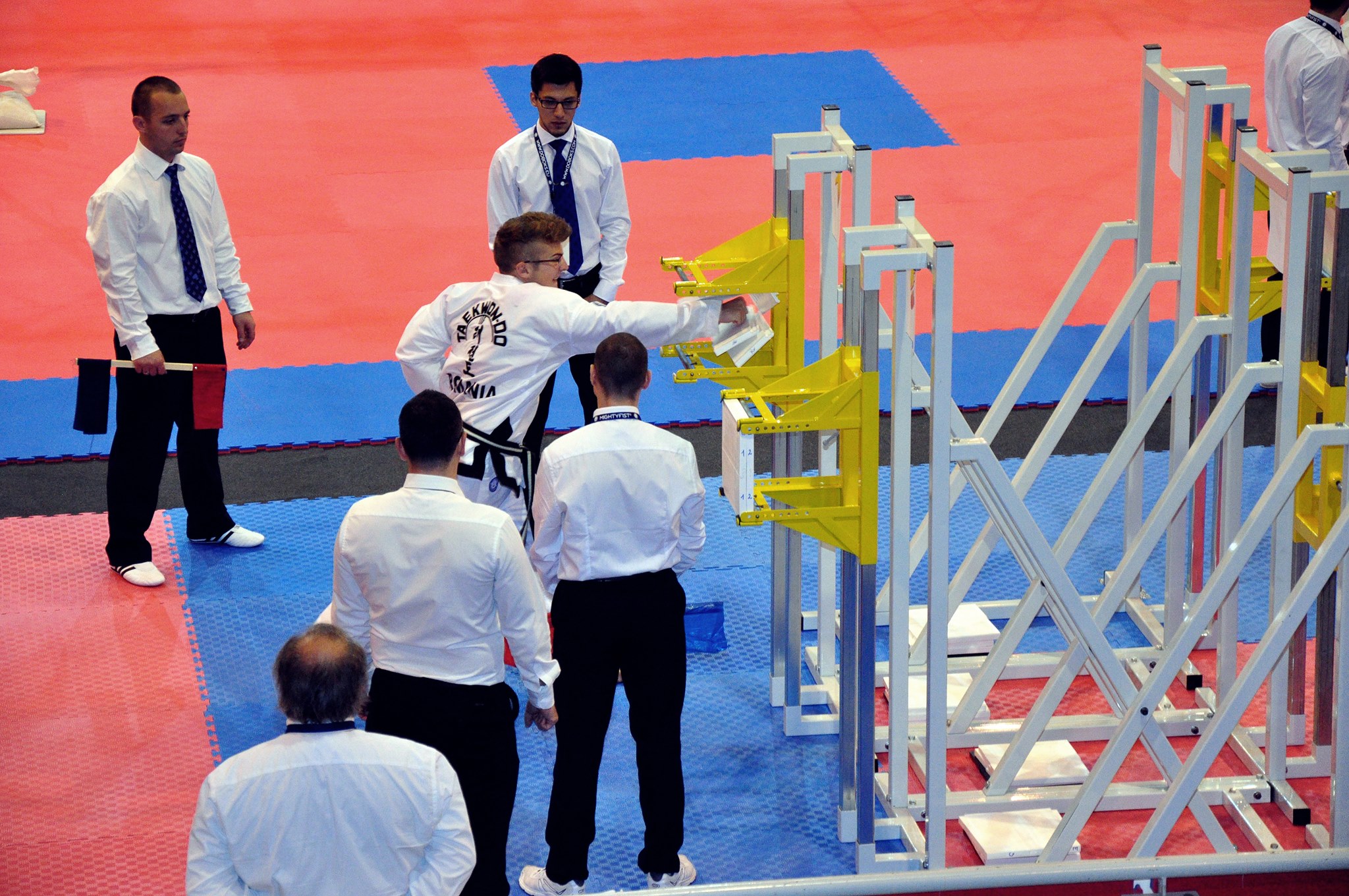 Dorian Neagu Campion 2015 Mondial Spargeri Forta1