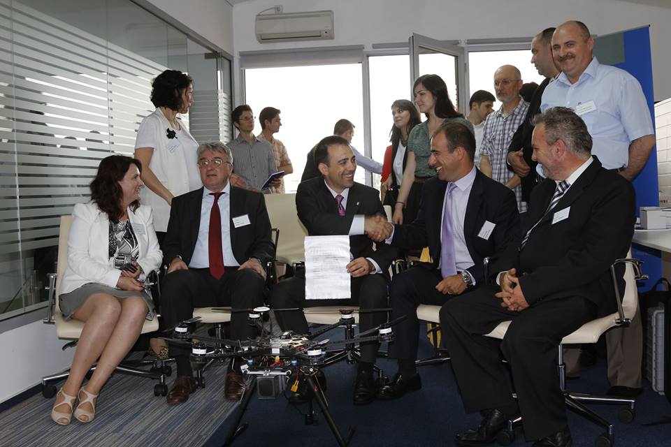 A fost lansată prima asigurare pentru drone din România. Este a unui medieșean