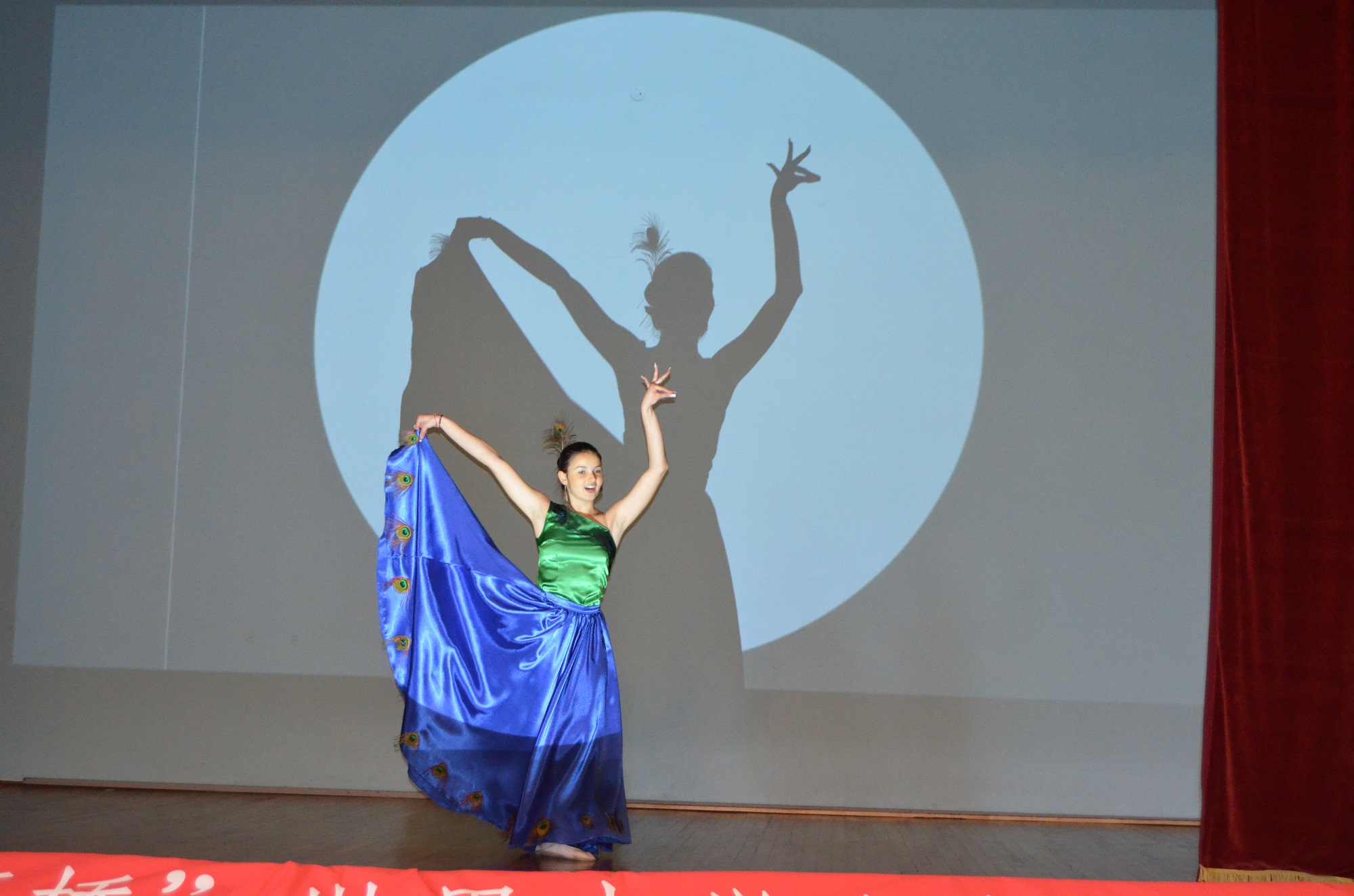 Minculete Iunis Premiul Special din Colegiul National Octavian Goga Sibiu dansul p un