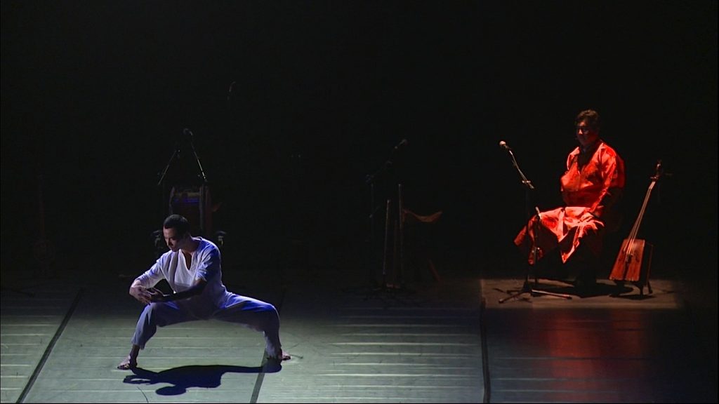 Vreau sa fiu altfel Courtesy of Jin Xing Dance Theatre