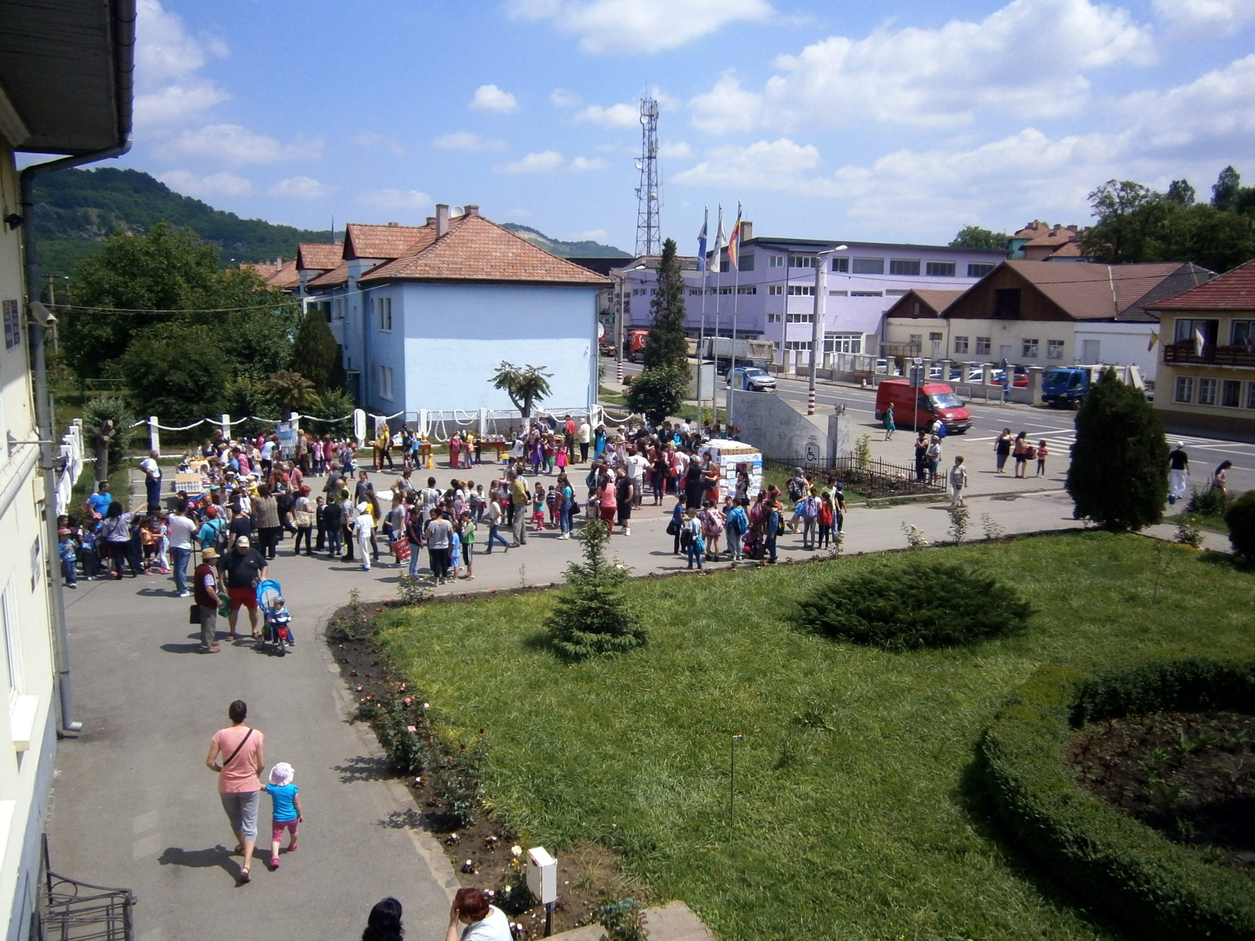 FOTO: Unitățile de învățământ din Copșa Mică au marcat Ziua Mediului