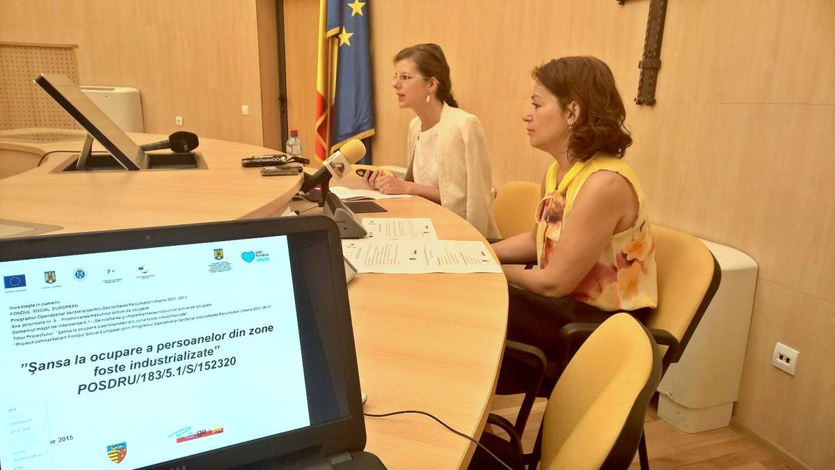 255 de șomeri din județul Sibiu, pregătiți profesional printr-un proiect finanțat de UE