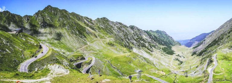 Povestea Transfăşăgăşanului: Drum de 90 de kilometri, săpat în stâncă, finalizat în patru ani