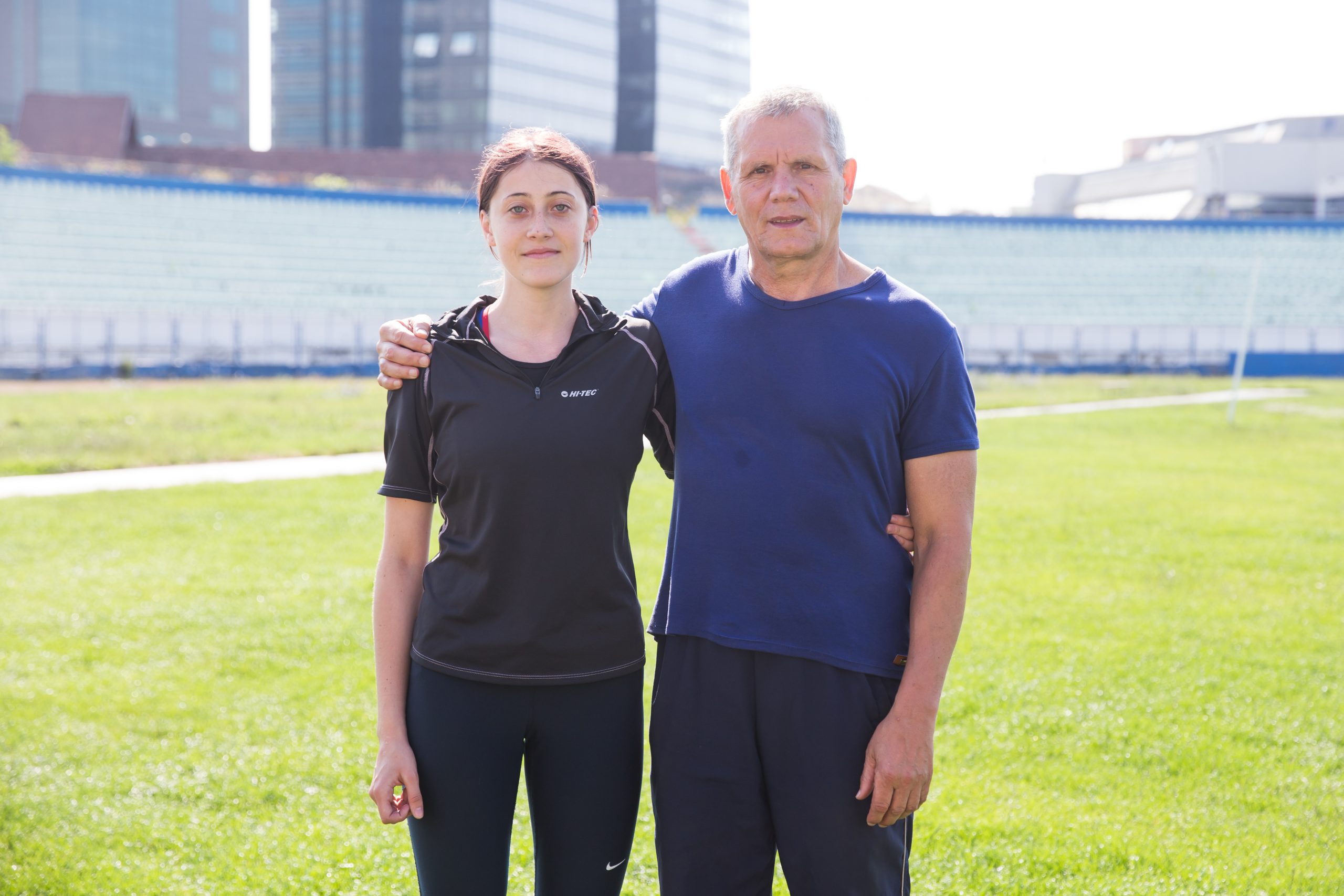 Andreea BejanProf.Adrian Toma