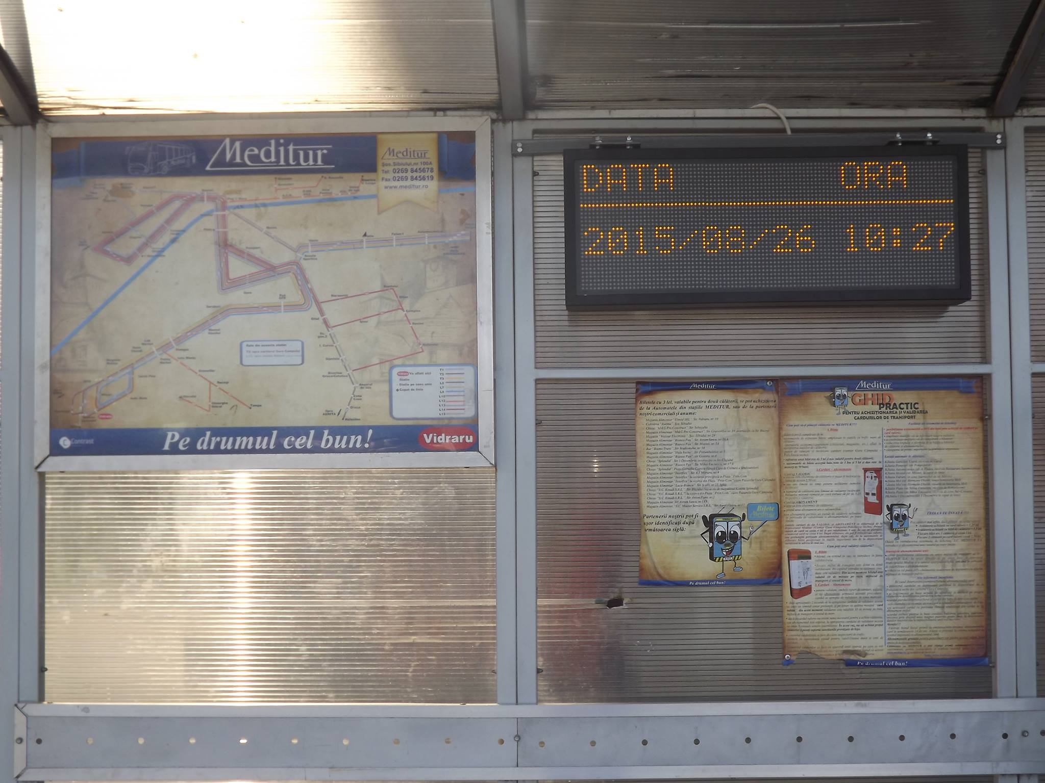 13 panouri electronice de informare vor fi montate în stațiile operatorului medieșean de transport în comun