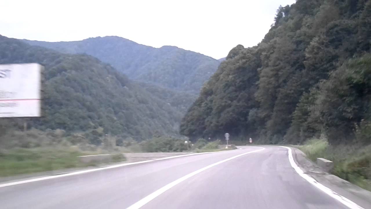 Coliziune în lanț pe DN 7, șase autoturisme au fost avariate