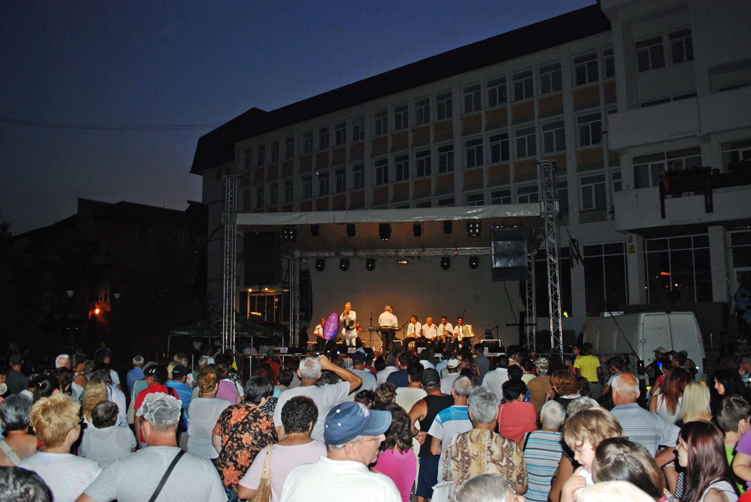 Festivalul Berii s-a bucurat de prezența a mii de medieșeni