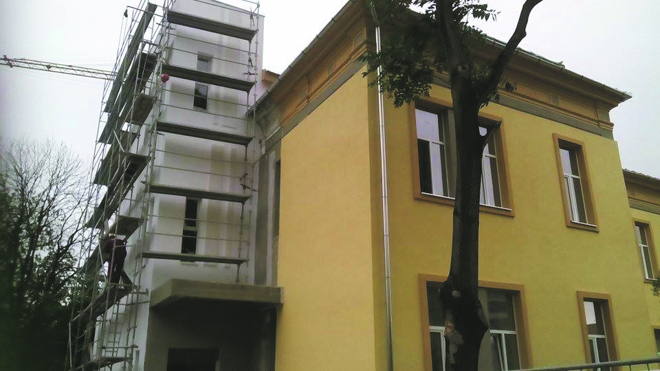 Renovarea secției Boli Infecţioase s-ar putea încheia până în luna noiembrie
