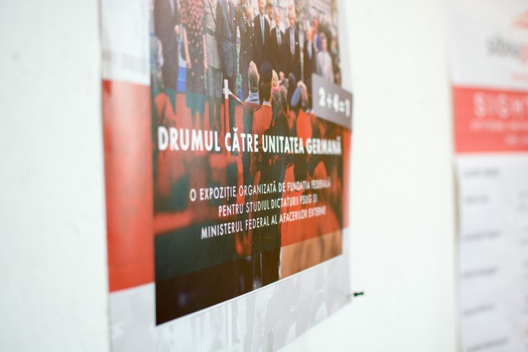 Expoziția „Drumul către Unitatea Germană”: 25 de ani de la reunificare