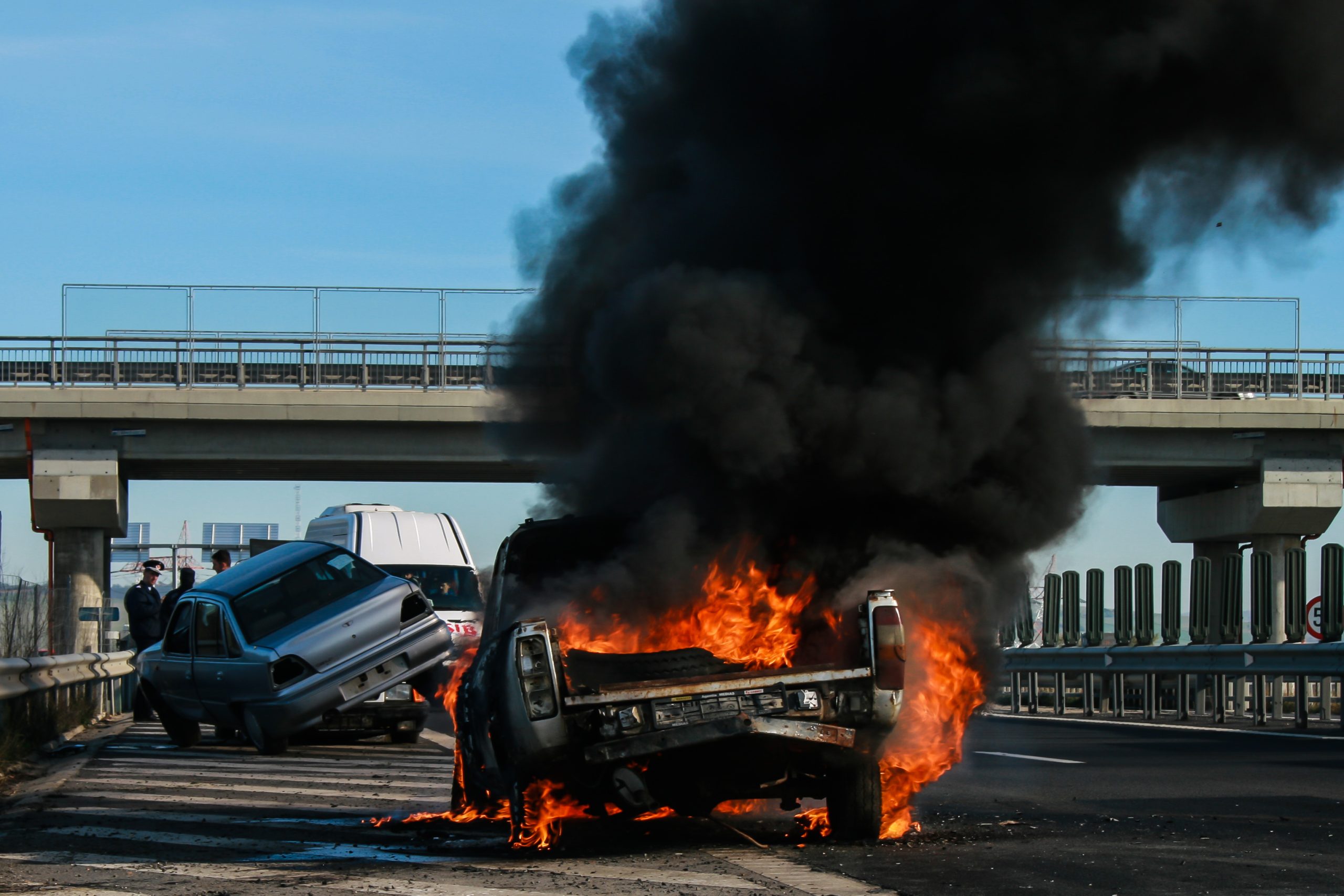 FOTO: Amplu exerciţiu pe A1, accident în lanţ cu multiple victime