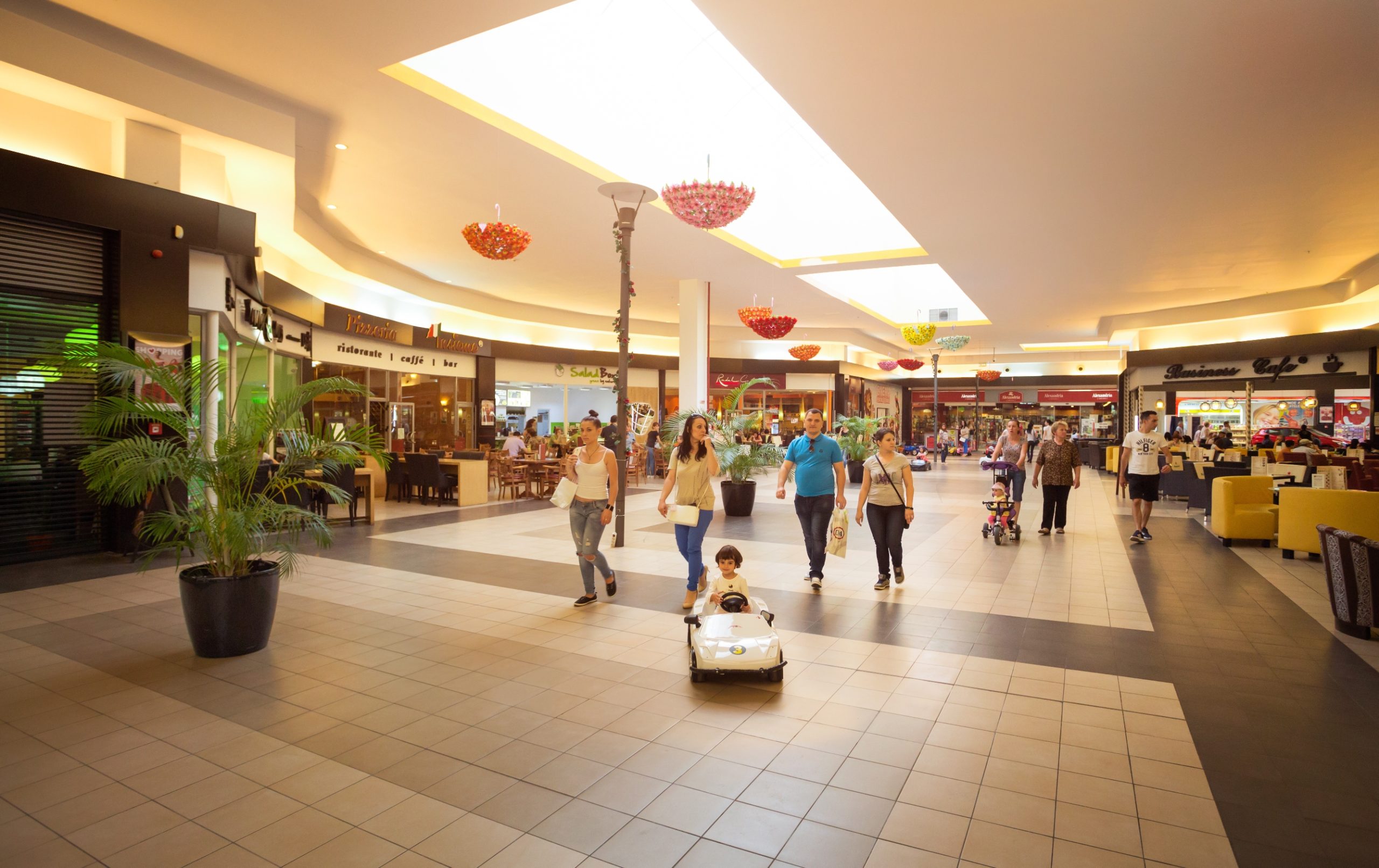 19 magazine noi deschise la Shopping City Sibiu. Advertorial