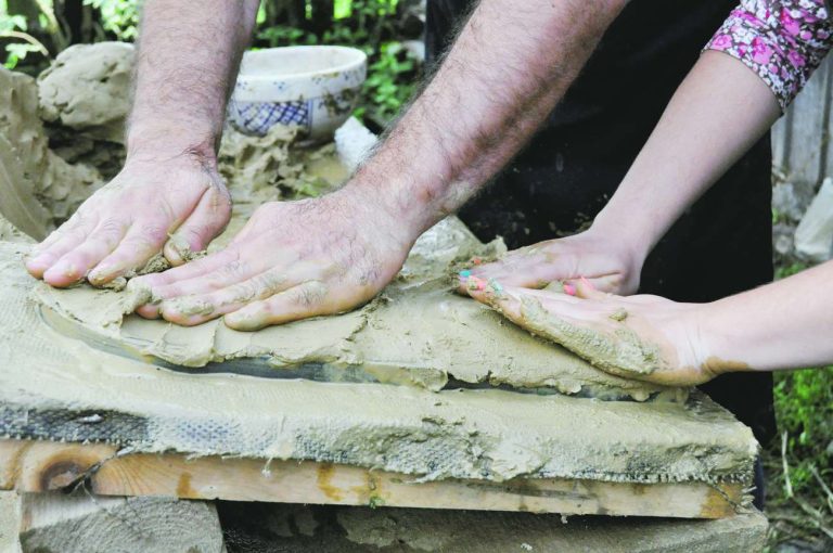 Plimbări culturale pe Văile Calvei și Hârtibaciului