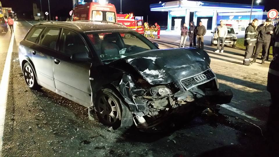 Accident grav pe DN1, la Miercurea Sibiului. Şase oameni au fost răniţi, cinci bulgari şi un chinez