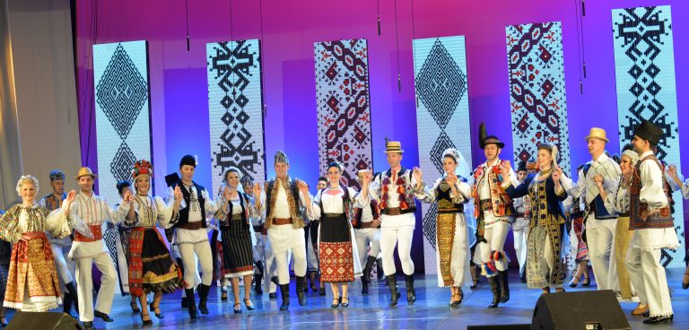 Festivalul Național de Folclor „IOAN MACREA” va debuta pe 4 noiembrie