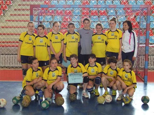 „Cupa 1 decembrie” la handbal feminin