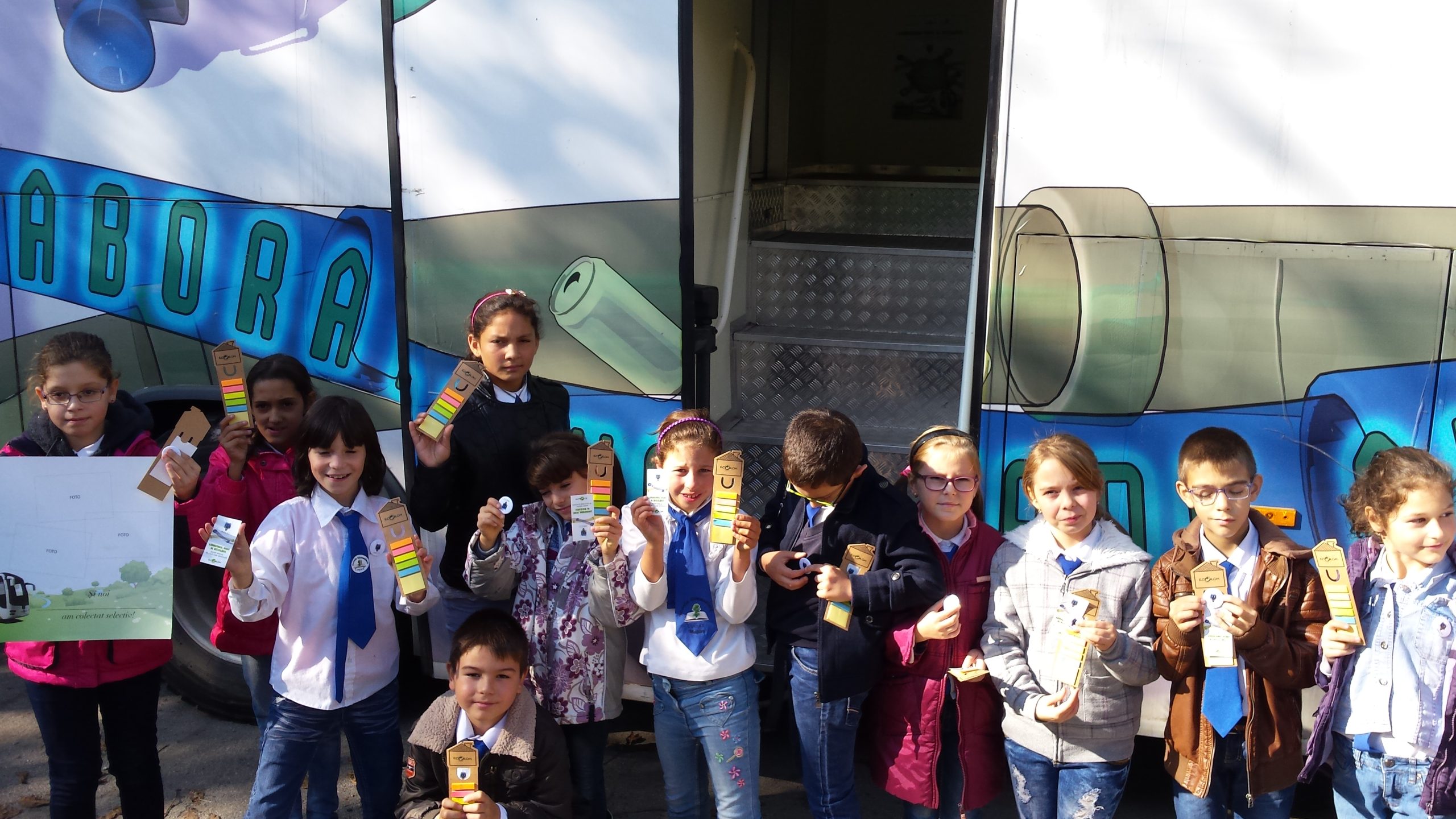 300 de elevi medieșeni s-au bucurat de experiența oferită de Laboratorul Verde al Reciclării