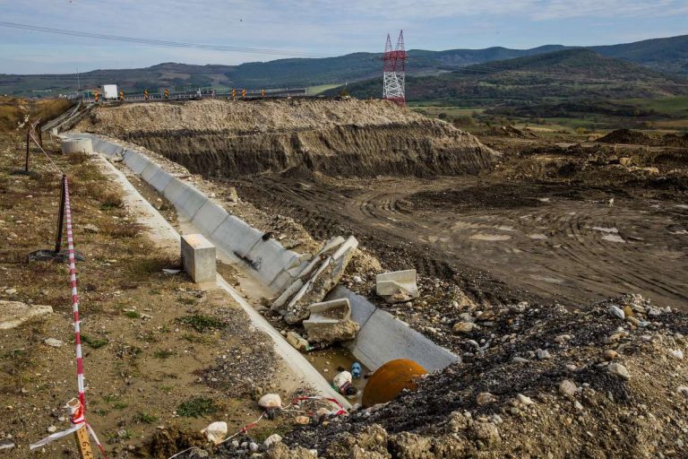 CNADNR a depus plângere penală împotriva constructorului italian al autostrăzii Săliște-Cunța