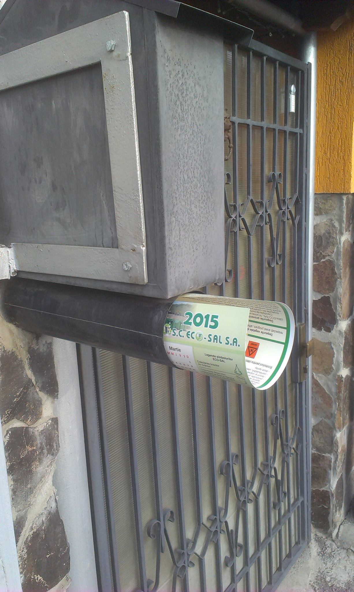 Începe distribuirea calendarelor Eco-Sal pentru anul următor