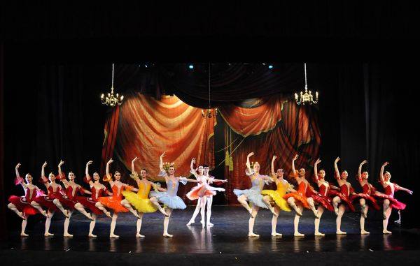 „Trilogie Ionesco”, „Paquita” și „Anotimpurile” se joacă în martie la TBS