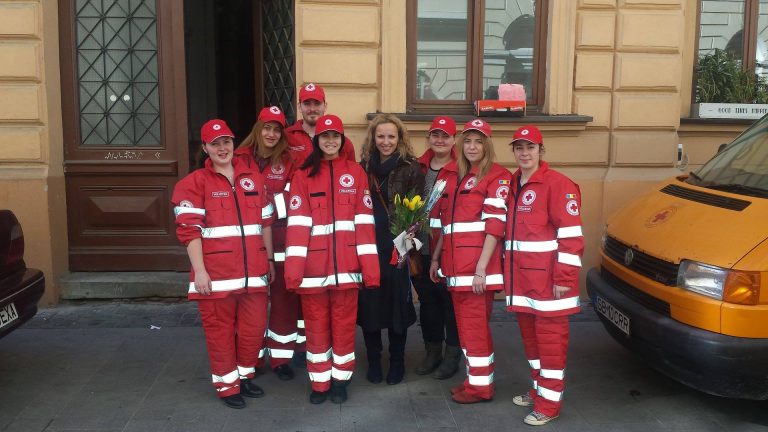 Crucea Roșie Filiala Sibiu sărbătorește 1 Martie alături de vârstnici