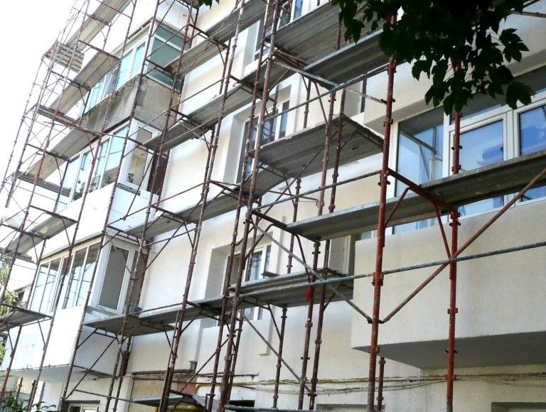 Reabilitare termică gratuită a locuințelor în România. Cine va beneficia de acest ajutor
