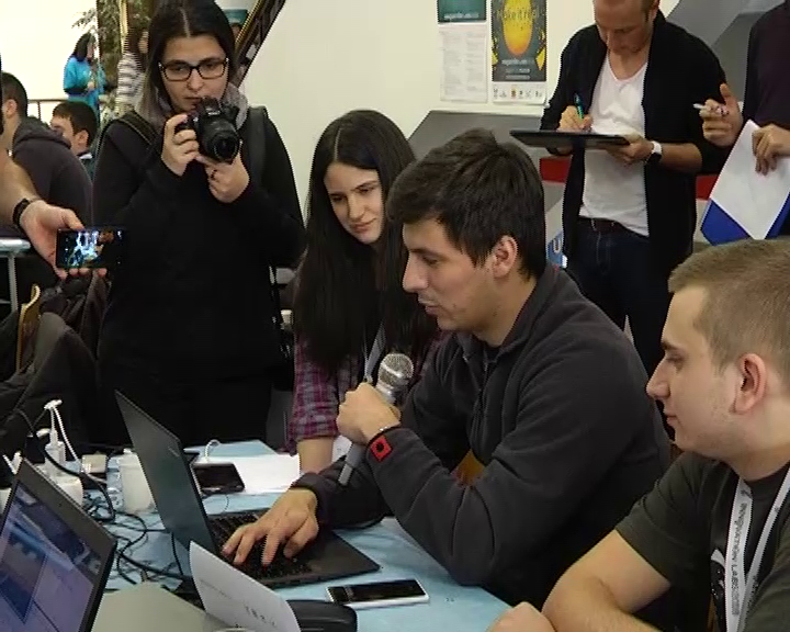 FOTO: Innovation Labs la Sibiu. Studenţii au pus în aplicare cele mai bune idei