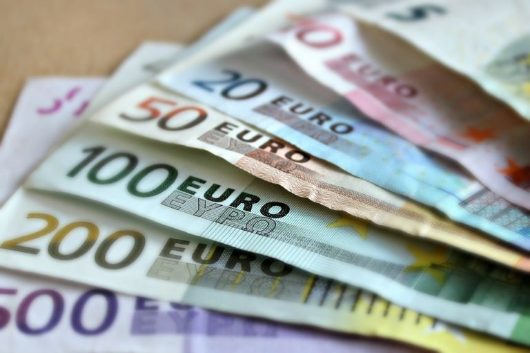 Este oficial: România nu mai trece la euro în 2019