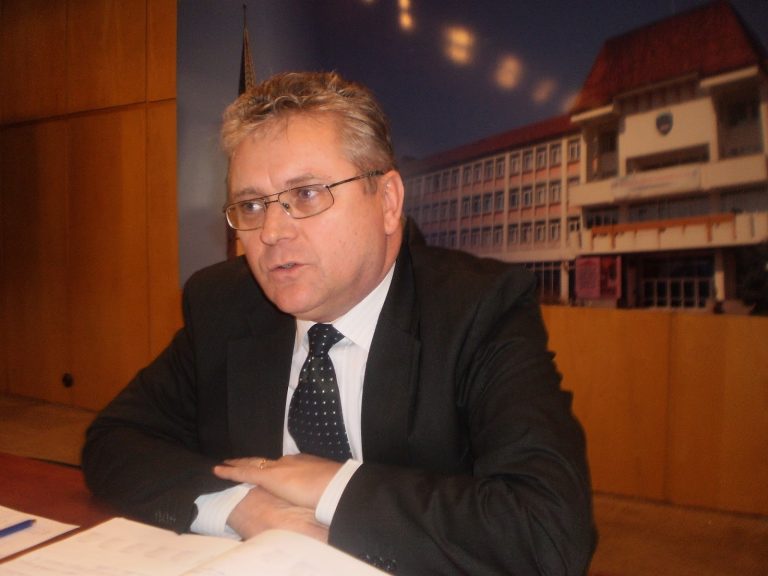 George Petrescu, spune că decizia de radiere a sa din rândurile Partidului Național Liberal Mediaș este una abuzivă.