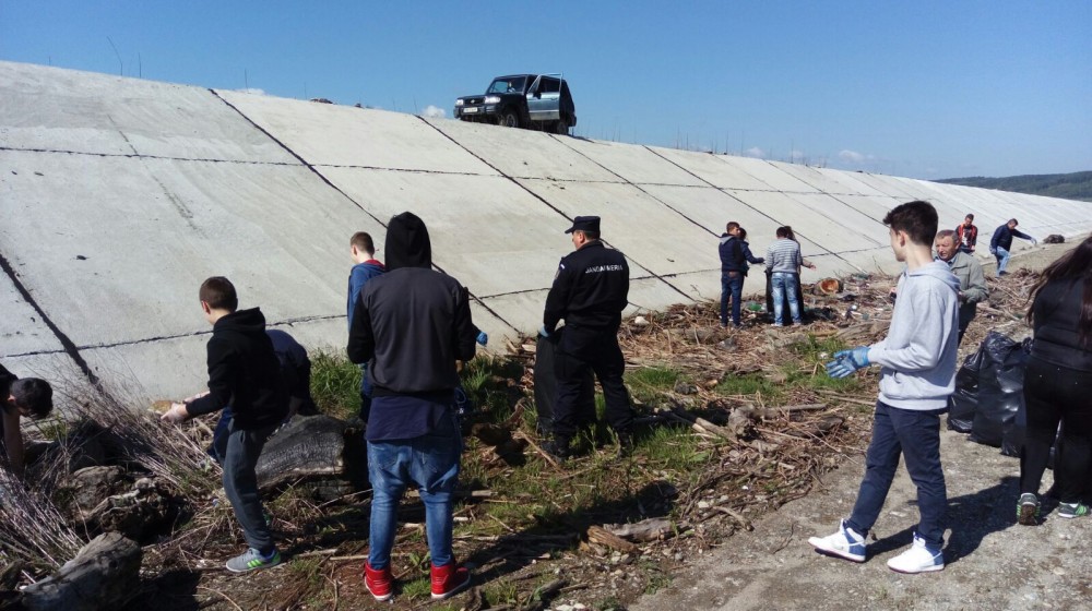 Cadou pentru Pământ – o nouă acțiune de ecologizare