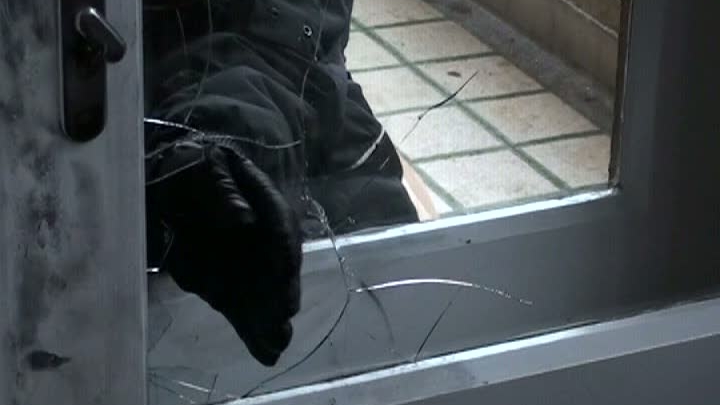 Cercetați în stare de arest preventiv pentru furt calificat