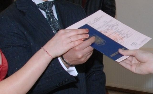 Se reiau cununiile în zilele de sâmbătă!