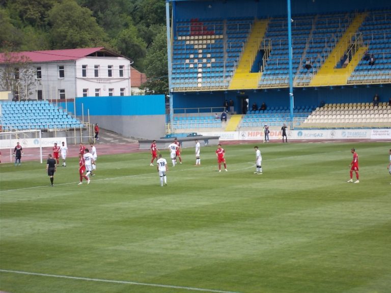 Victorie în inferioritate numerică pentru Gaz Metan la Chindia Târgovişte