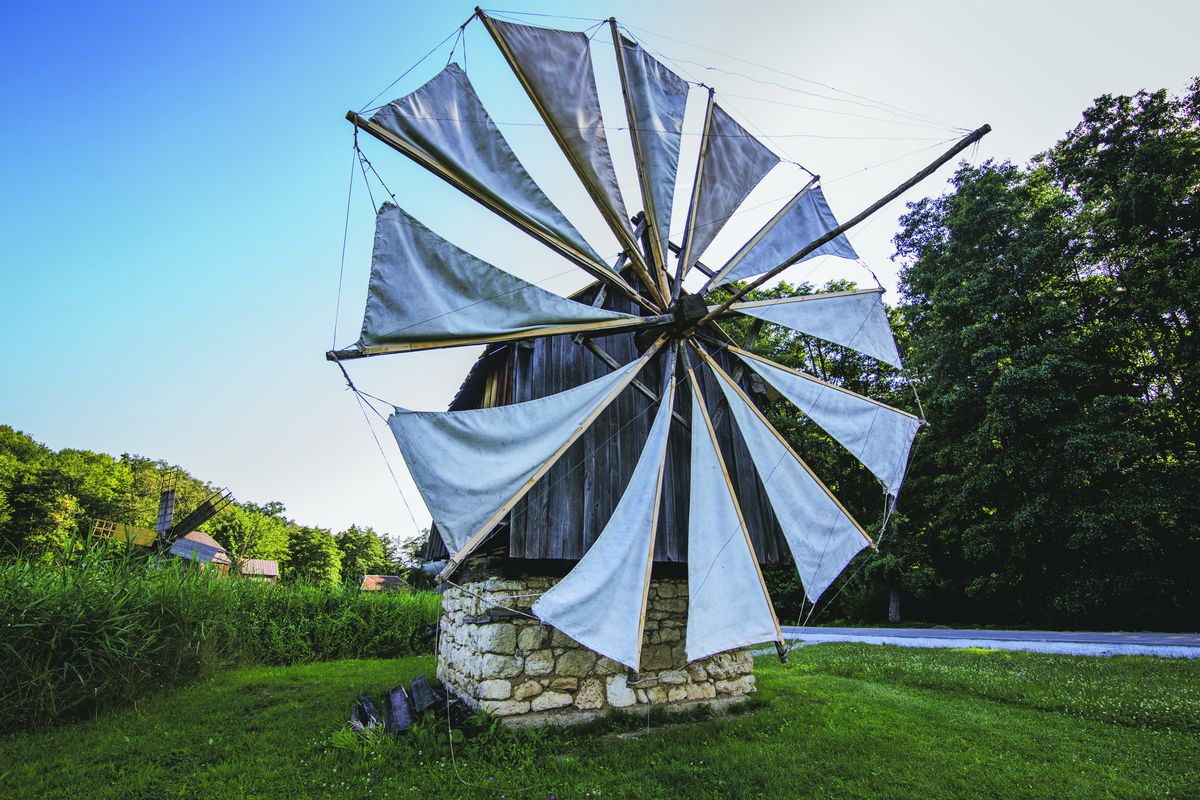 Mori vechi de sute de ani, funcționale în Muzeul Astra